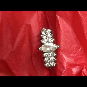 Beautiful silver tone cz marquise cut ring